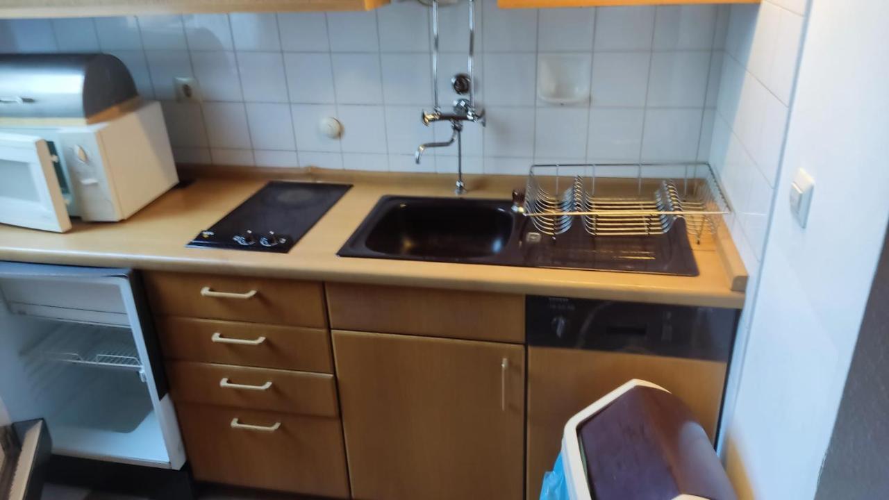 Kleine Unterkunft In Stuttgart-Muenchfeld Estugarda Exterior foto